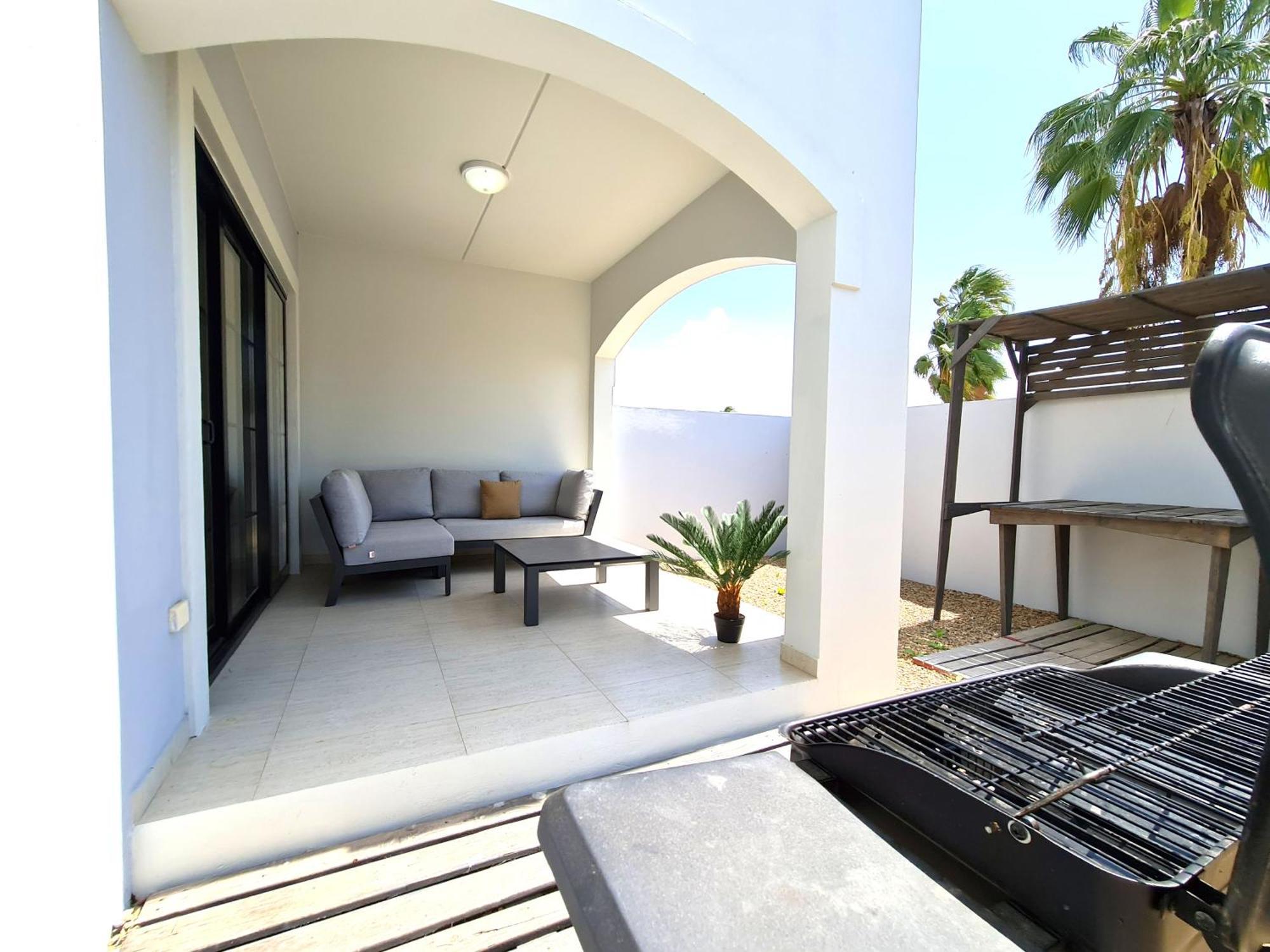 Tuscany Residence Aruba Palm Beach Exterior photo